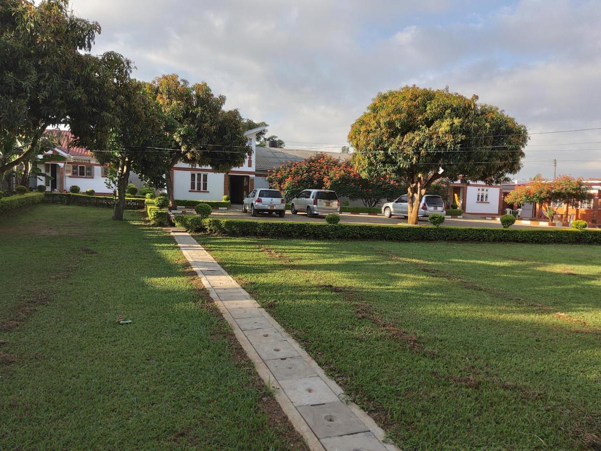 Lucia Villas Mbale Екстер'єр фото