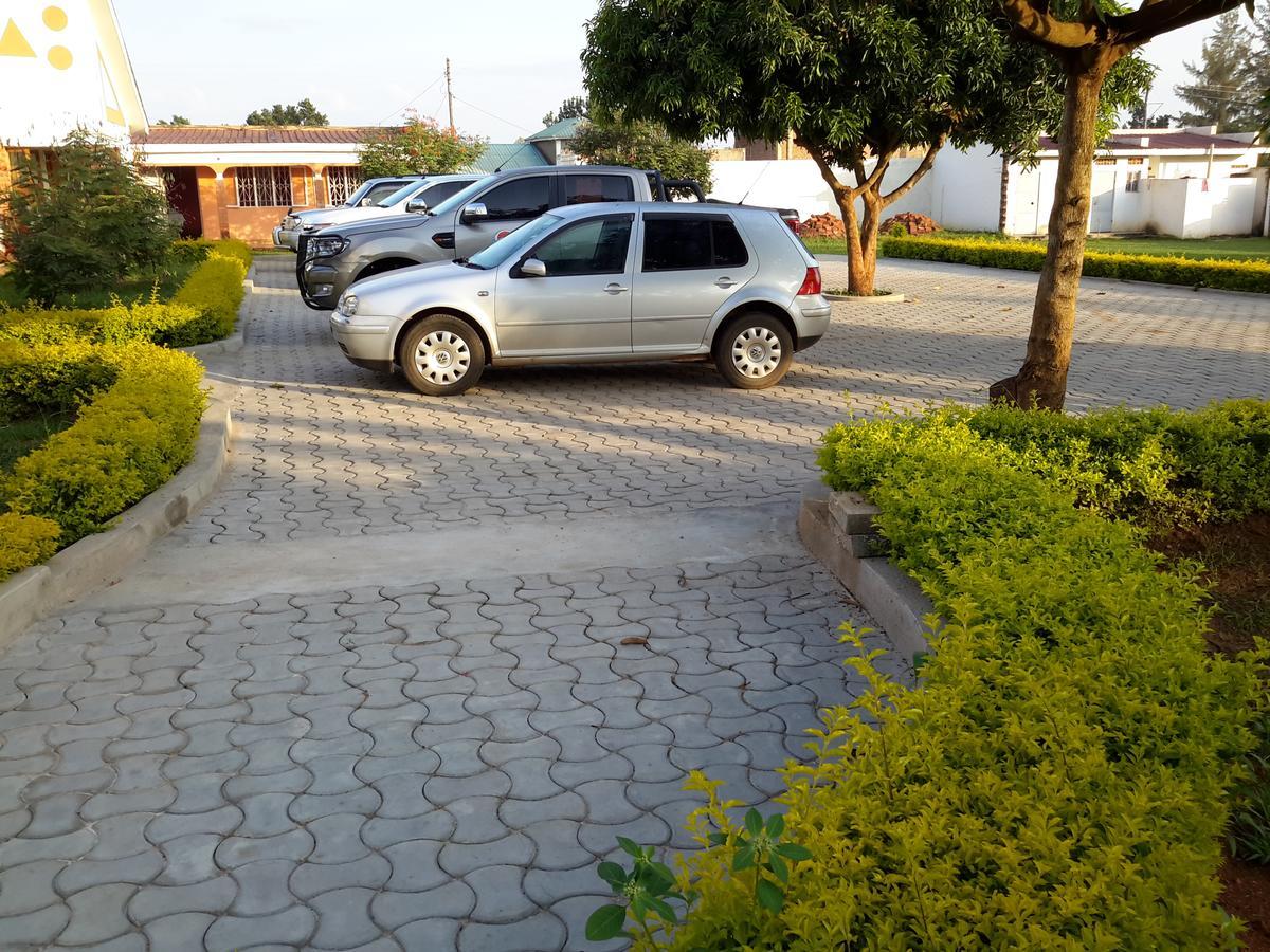 Lucia Villas Mbale Екстер'єр фото